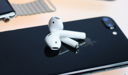 Airpods стали самой растущей категорией устройств от Apple в Сstore