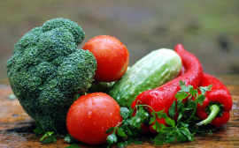 Аналитики ВТБ Капитала: урожай тепличных овощей сдержал инфляцию